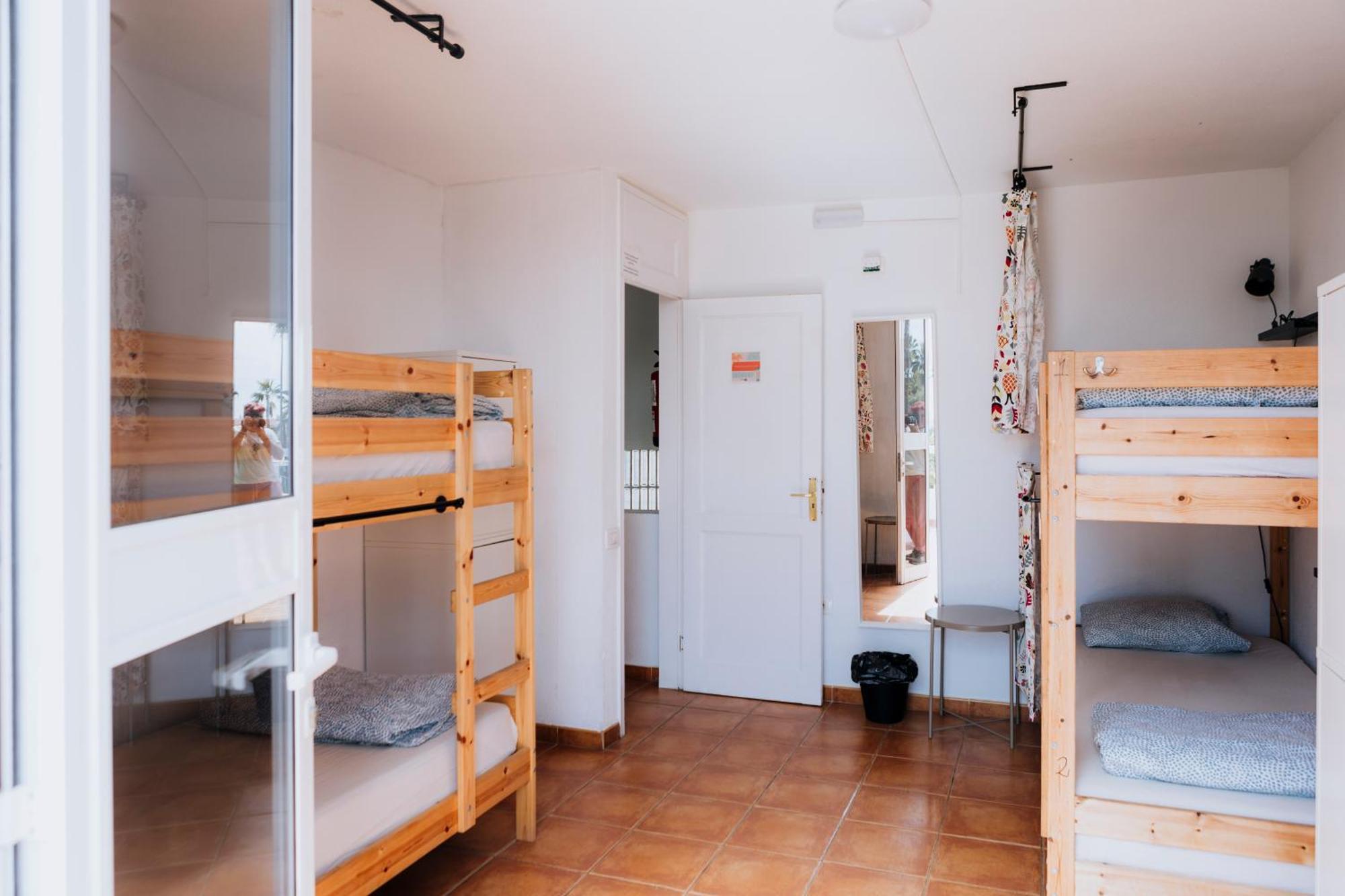 Endless Summer Hostel (Adults Only) Costa Adeje  Esterno foto