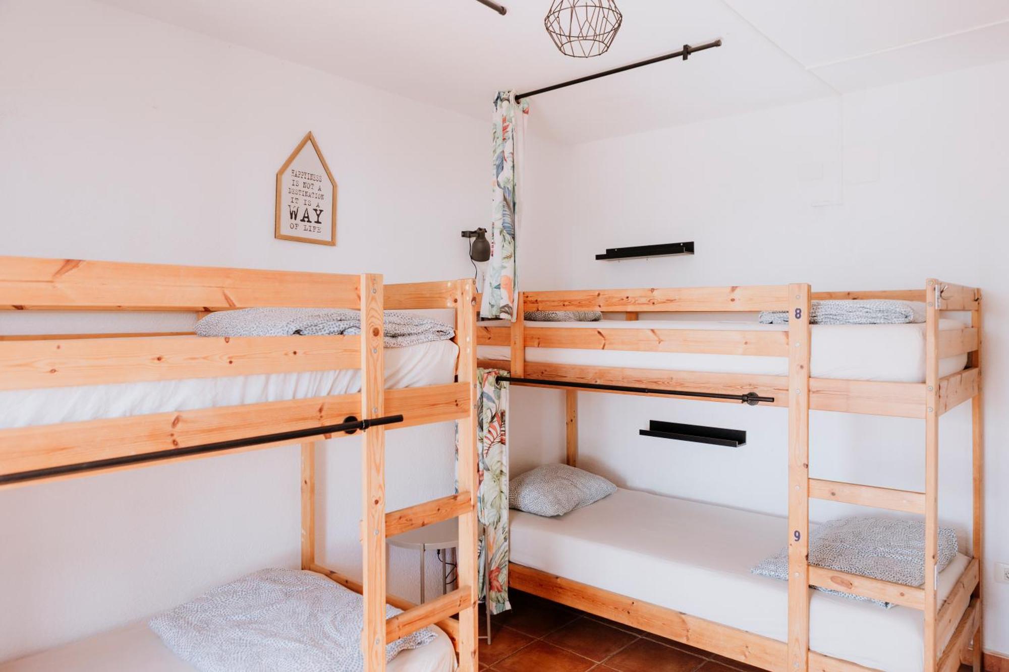 Endless Summer Hostel (Adults Only) Costa Adeje  Esterno foto