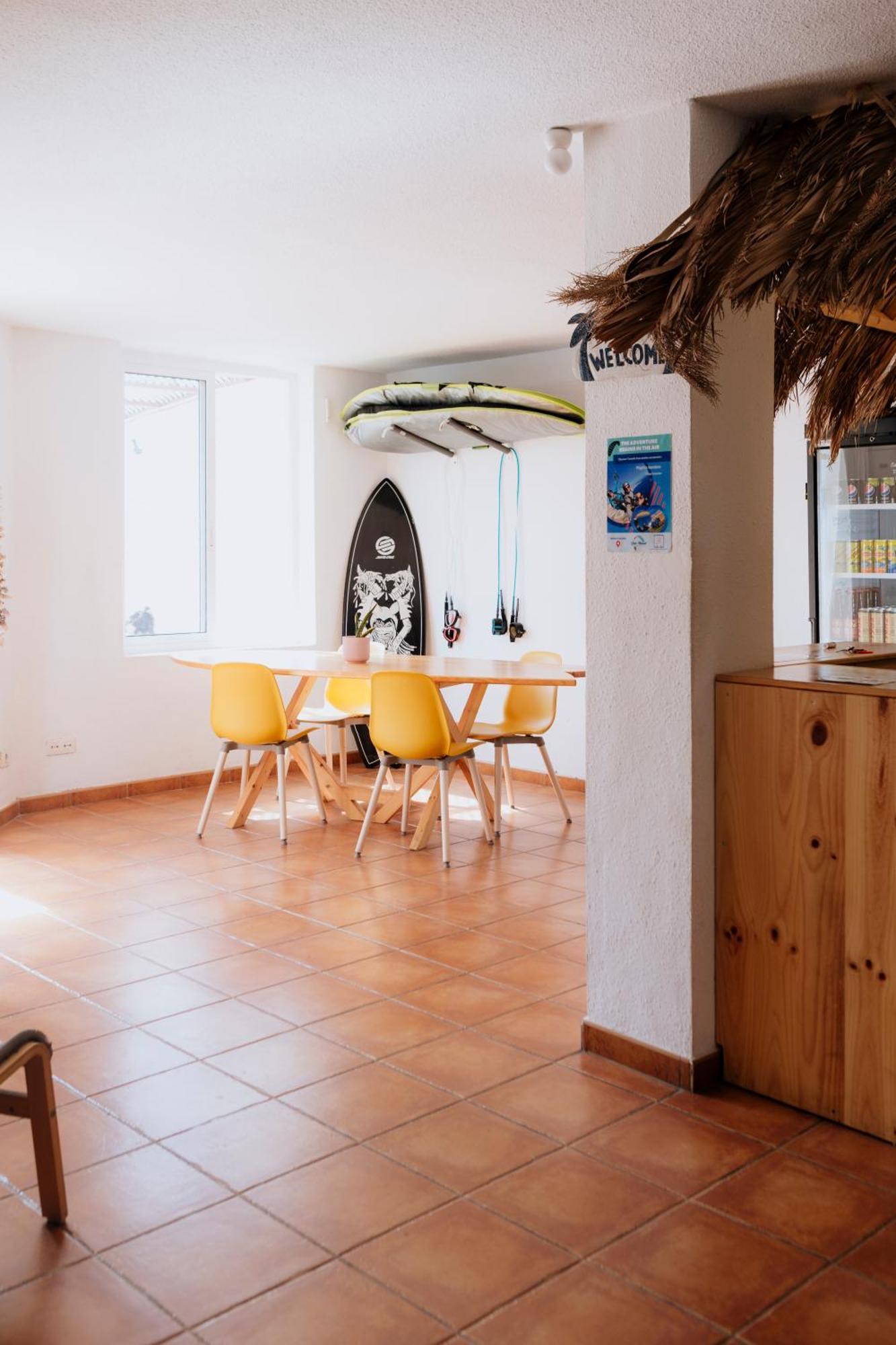 Endless Summer Hostel (Adults Only) Costa Adeje  Esterno foto