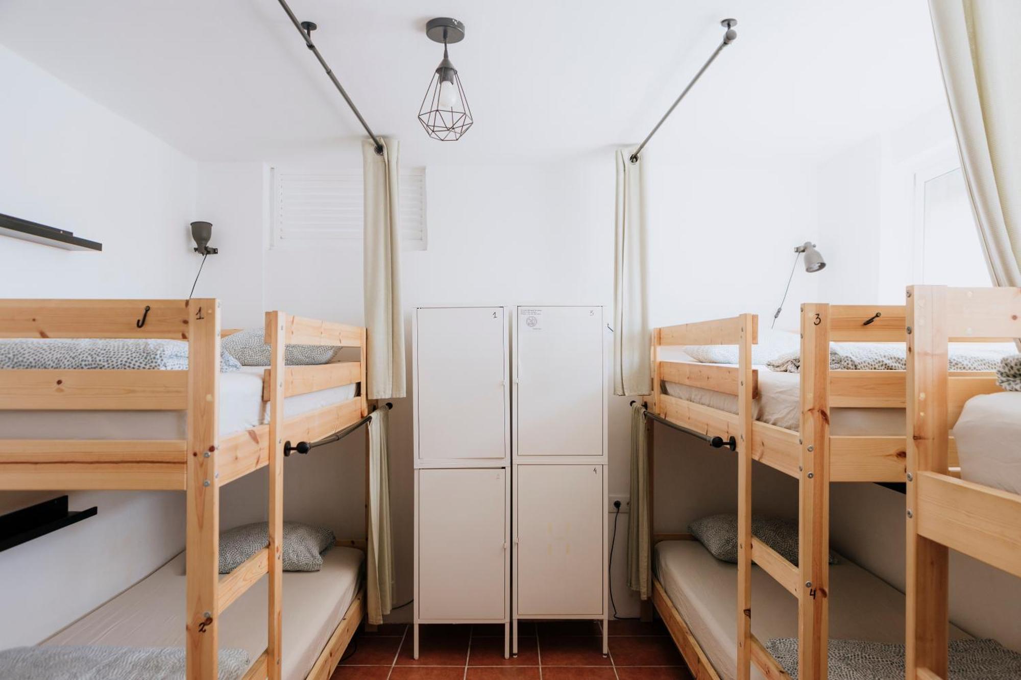 Endless Summer Hostel (Adults Only) Costa Adeje  Esterno foto
