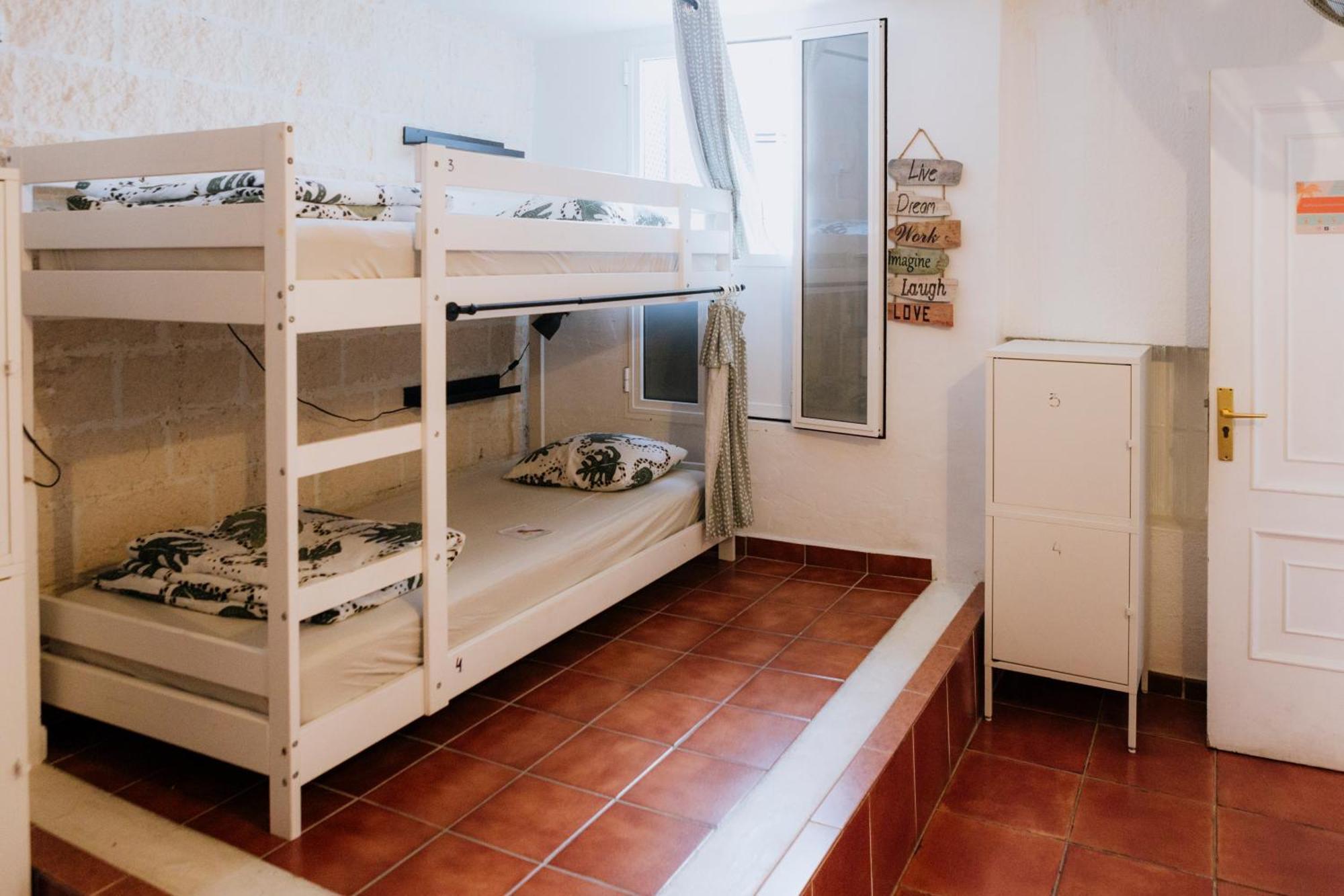 Endless Summer Hostel (Adults Only) Costa Adeje  Esterno foto